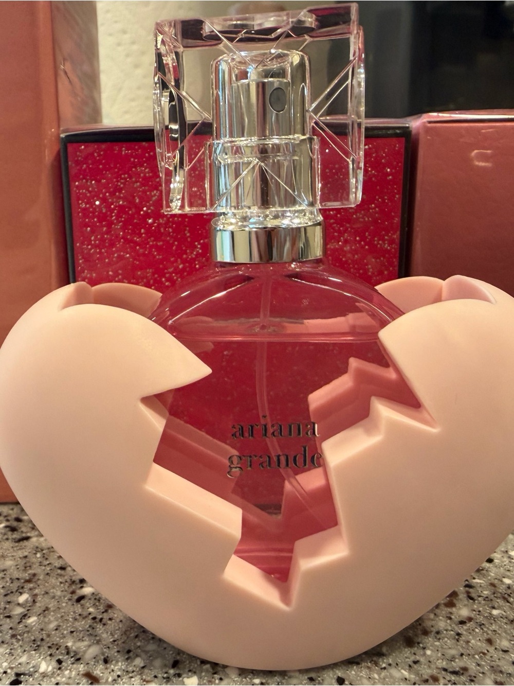 Ariana Grande perfume